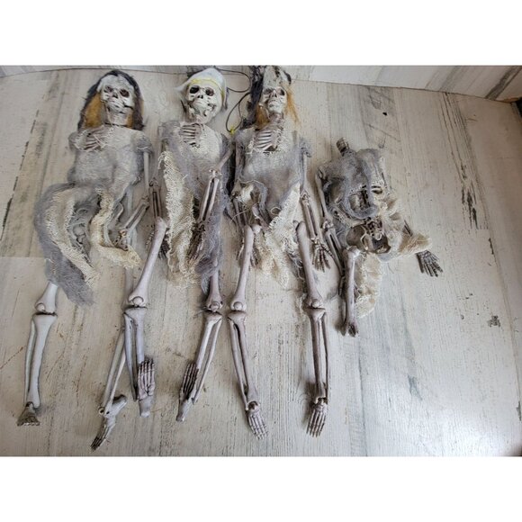Skeleton‎ groom AS IS bride hanging Halloween prop decor set - Picture 4 of 9